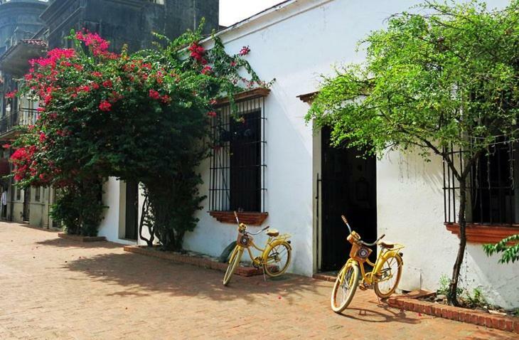 Colonial Charm Hostel Santo Domingo Exterior photo